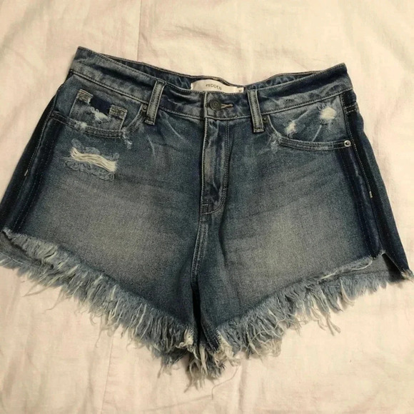 💚 Hidden | Distressed Sofie Stripe Mom Jean Shorts - Medium - Picture 2 of 8
